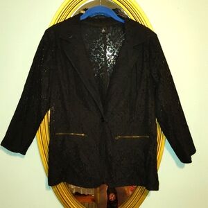 💲💖3 for $30💖💲 Semi Sheer Black Lace LS Deep V Front Button Blazer-Lrg